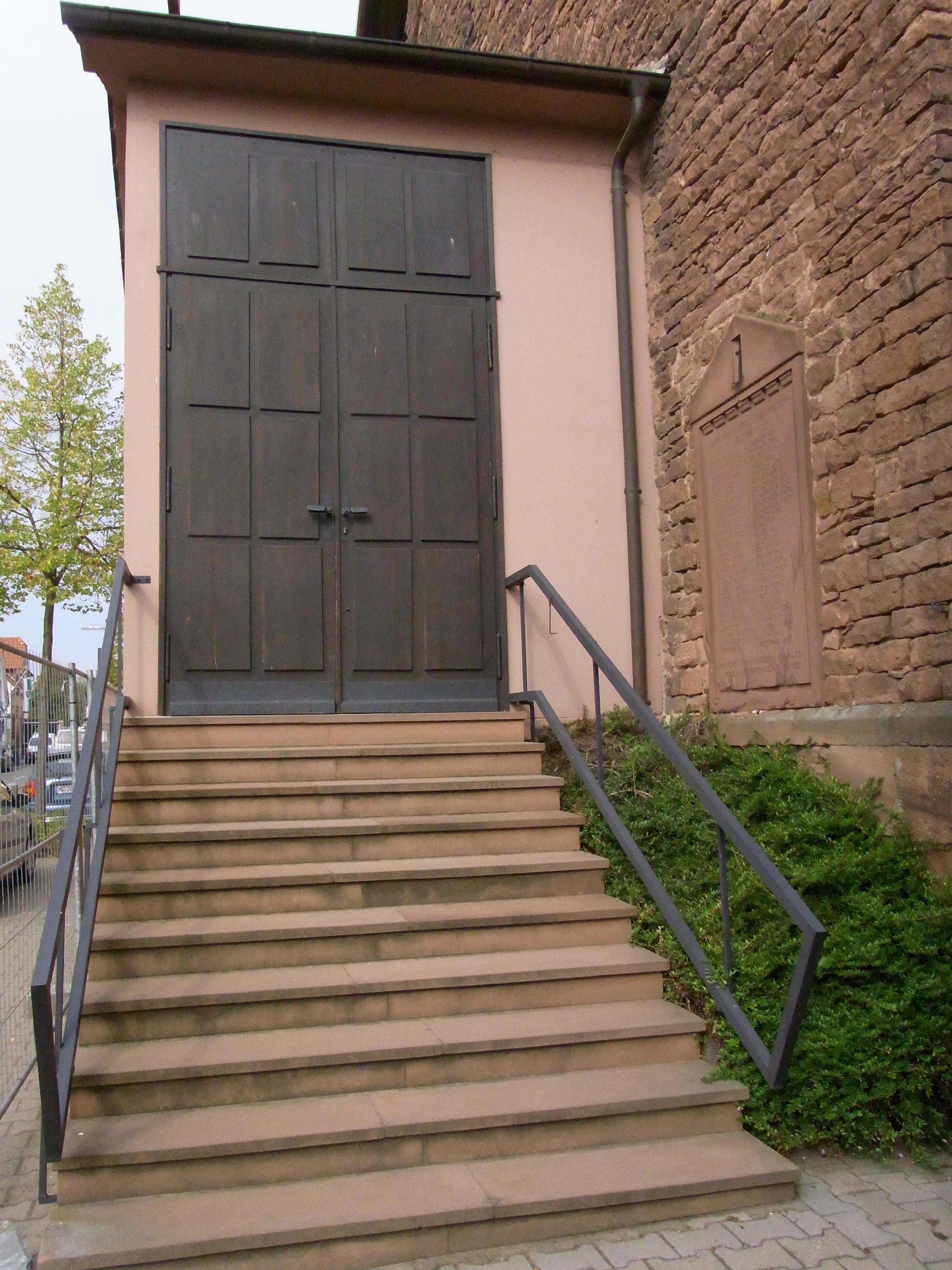 Eingangstür Sankt Bonifatius